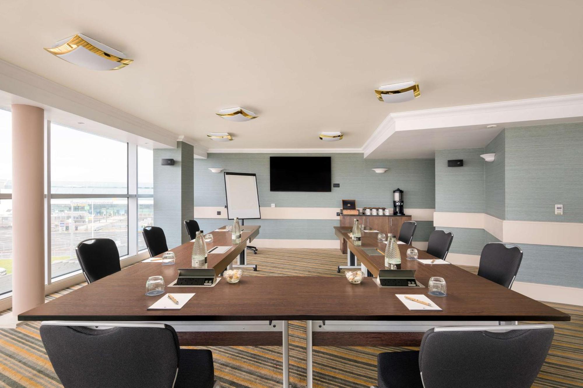 Doubletree By Hilton Hotel Newcastle International Airport Dış mekan fotoğraf