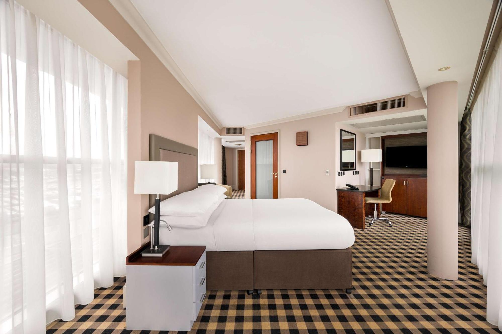 Doubletree By Hilton Hotel Newcastle International Airport Dış mekan fotoğraf